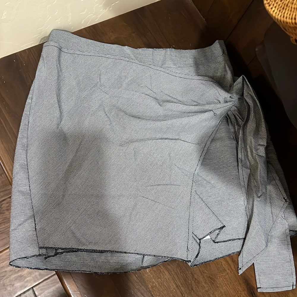 Free People Movement FP Movement black and white houndstooth wrap skort